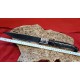 Coltello tipo dorgalese con manicatura animata in corno buffalo nero