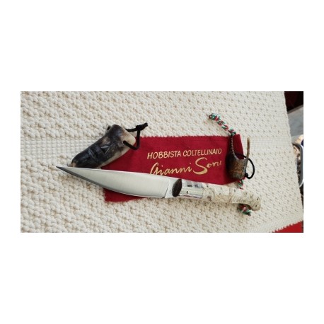 COLTELLO TIPO DORGALESE CON MANICATURA IN MOSAICO CON MOLARI DI CAVALLO
