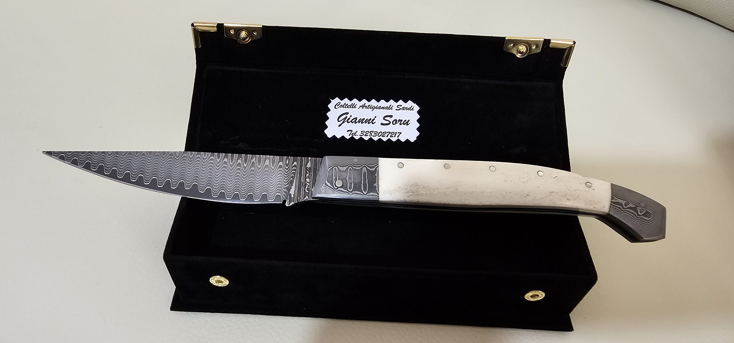 Arrasoja stile Dorgalese –Tibia di Cammello – Coltello Sardo