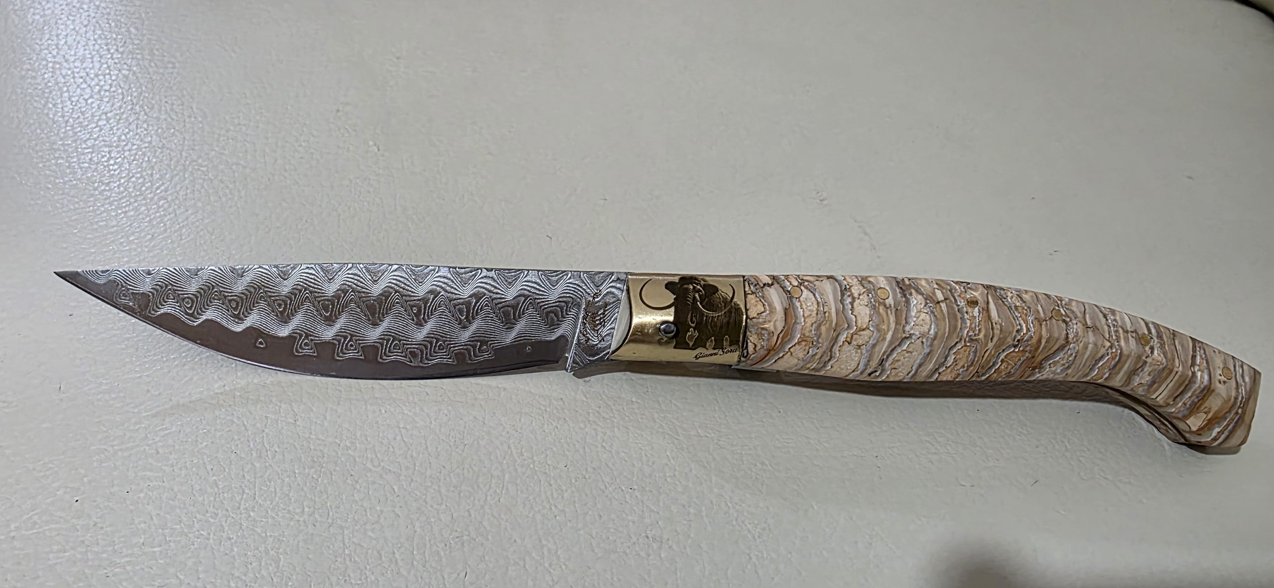 Arrasoja stile Dorgalese – Molare fossile di Mammuth – Coltello Sardo